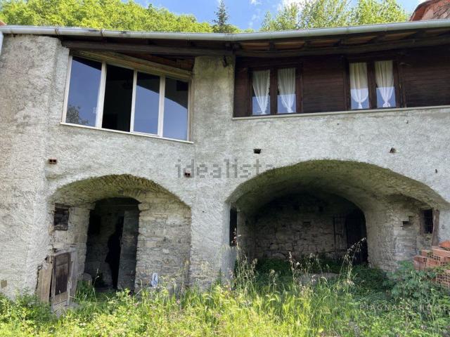 Rustico in vendita a Gravagna Montale, Pontremoli