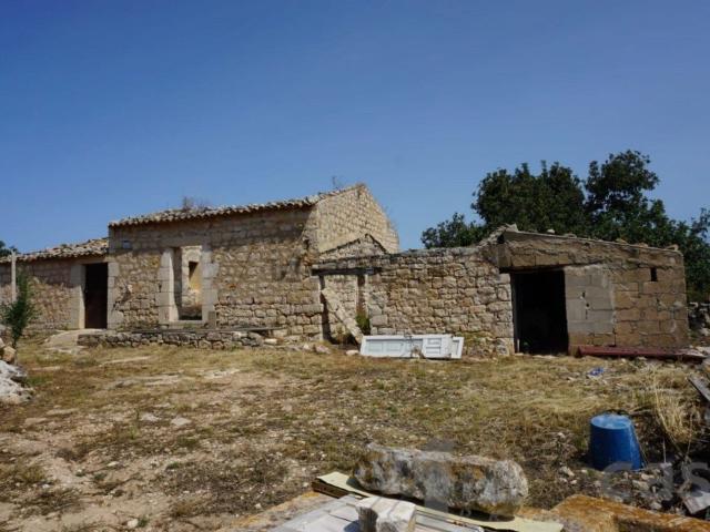 Rustico in vendita a Genovese, Scicli