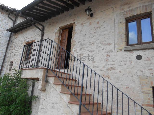 Rustico in vendita a Sellano, Umbria