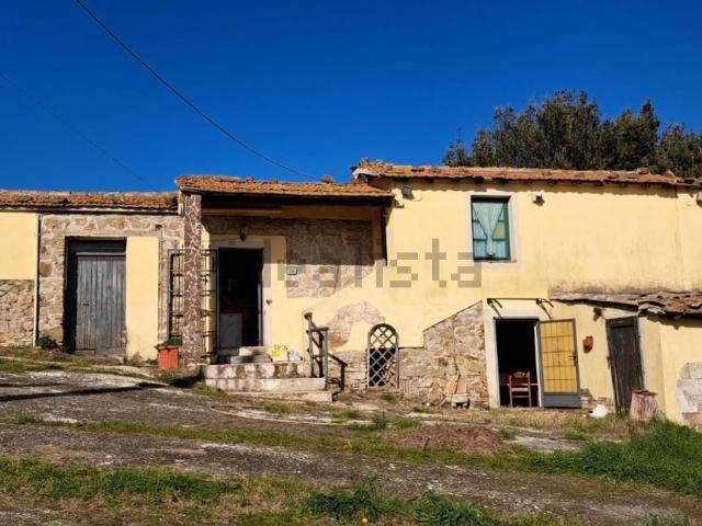 Rustico in vendita a Rosignano Marittimo, Toscana
