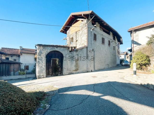 Rustico in vendita a Vezzo, Gignese