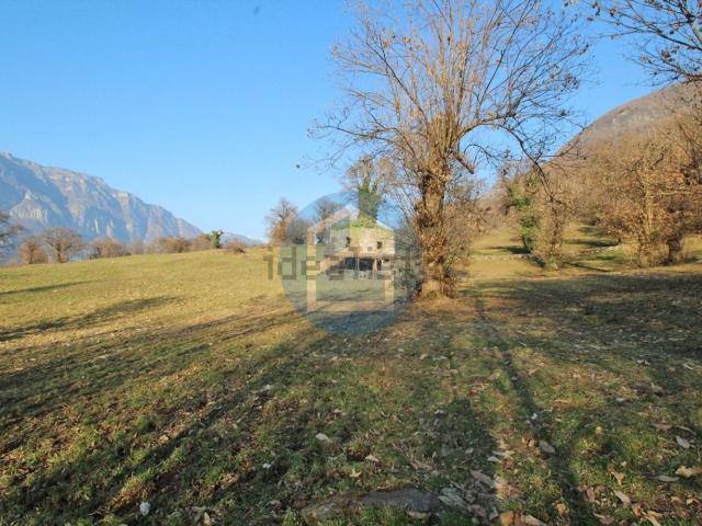 Rustico in vendita a Comunità montana della valle Camonica, Gianico