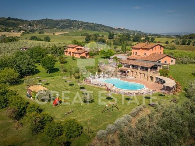 Rustico in vendita a Bevagna, Umbria
