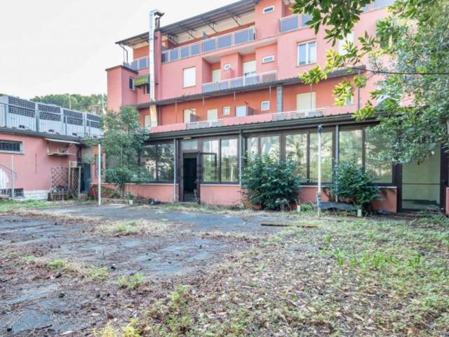 Rustico in vendita a Punta Marina Terme, Ravenna