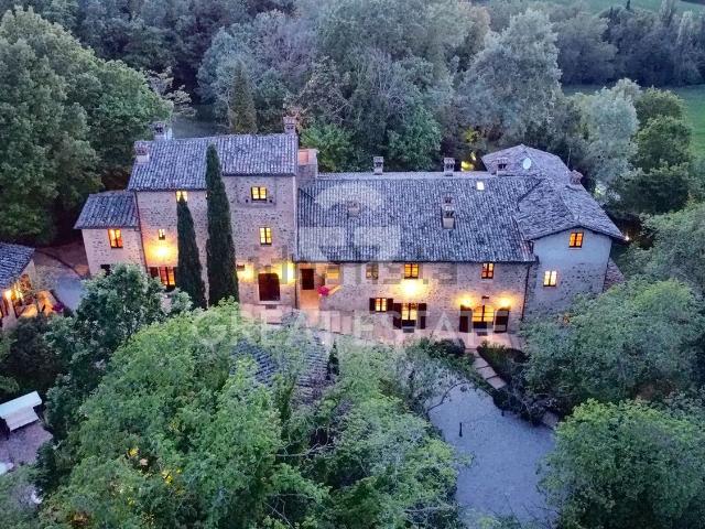 Rustico in vendita a Umbertide, Umbria