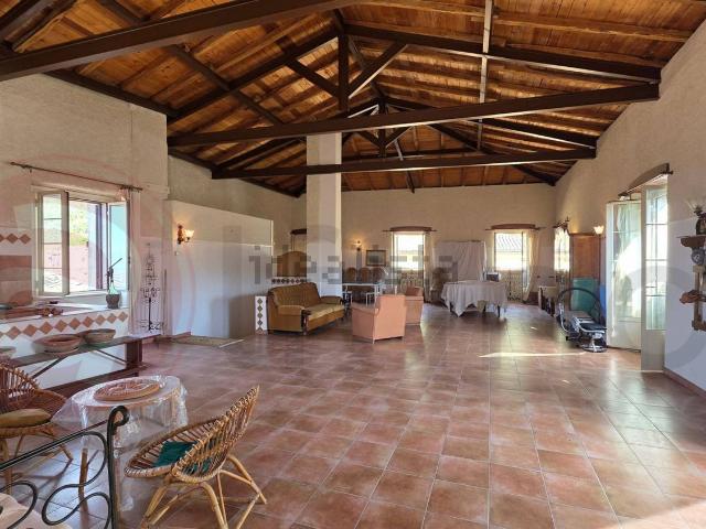 Rustico in vendita a Cività Falconara, Arpino