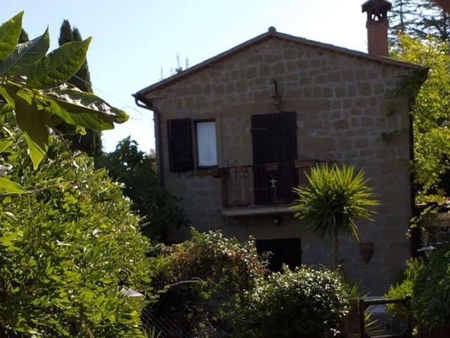 Rustico in vendita a Farnese, Viterbo