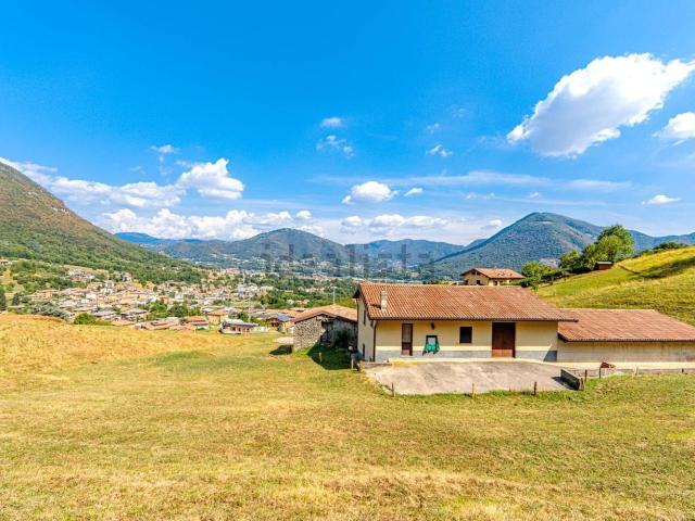Rustico in vendita a Albino, Lombardia