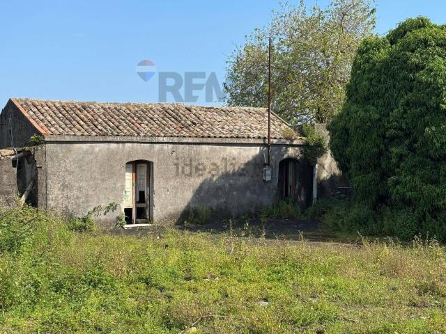 Rustico in vendita a Carruba, Riposto