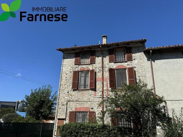 Rustico in vendita a Vigolzone, Reggio Emilia