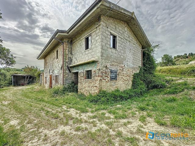 Rustico in vendita a Magazzini, Ripatransone