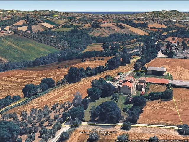 Rustico in vendita a Case Lucidi, Torano Nuovo