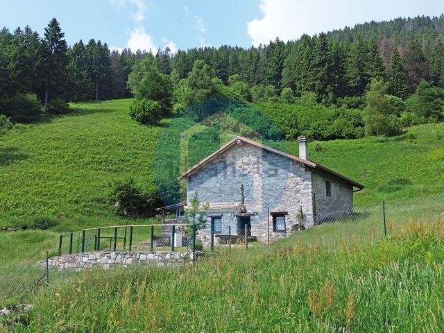 Rustico in vendita a Saviore dell'Adamello, Brescia