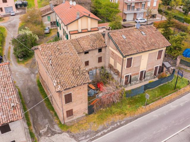 Rustico in vendita a Bagno, Re