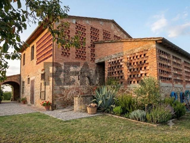 Rustico in vendita a Altopascio, Toscana