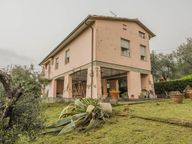 Rustico in vendita a Antraccoli, Bagni Di Lucca Ponte