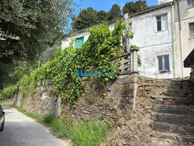 Rustico in vendita a Cozzanello, Montignoso