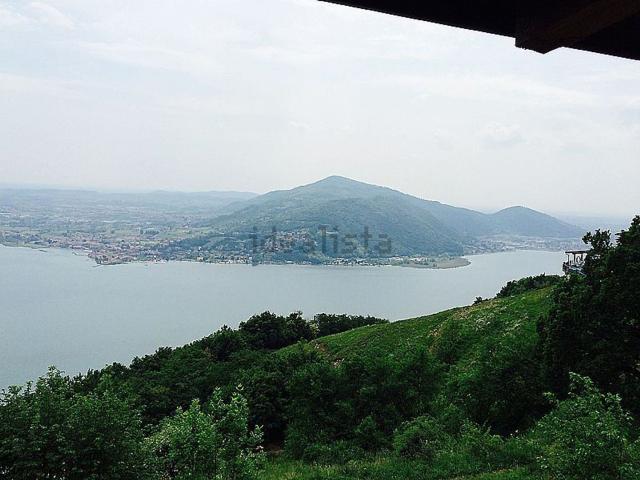 Rustico in vendita a Predore, Lombardia