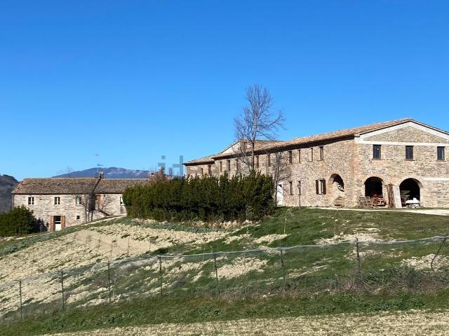 Rustico in vendita a Marche, Pesaro E Urbino