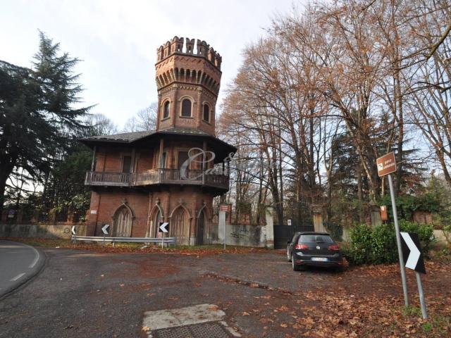Rustico in vendita a Novedrate, Lombardia