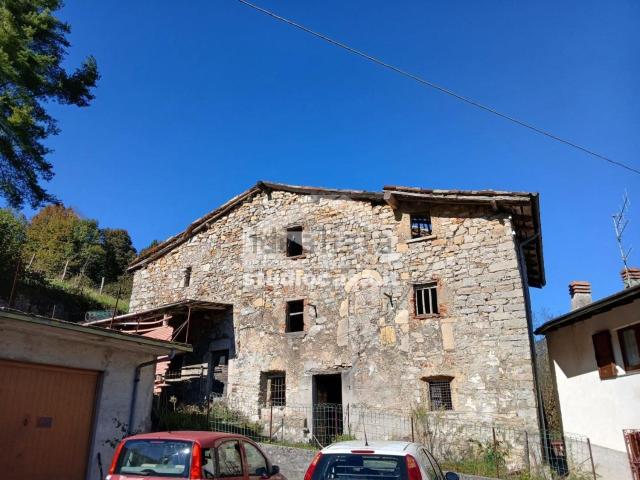Rustico in vendita a Comunità Montana della Valle Brembana, Algua