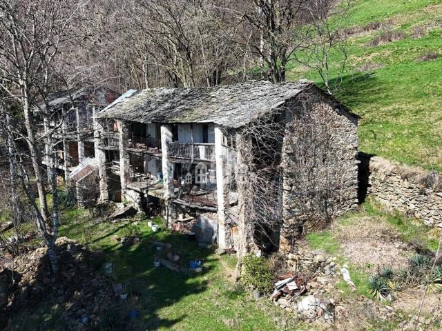Rustico in vendita a Brogliatti, Piemonte