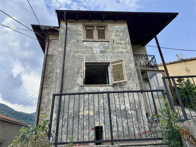 Rustico in vendita a Gravagna Montale, Pontremoli