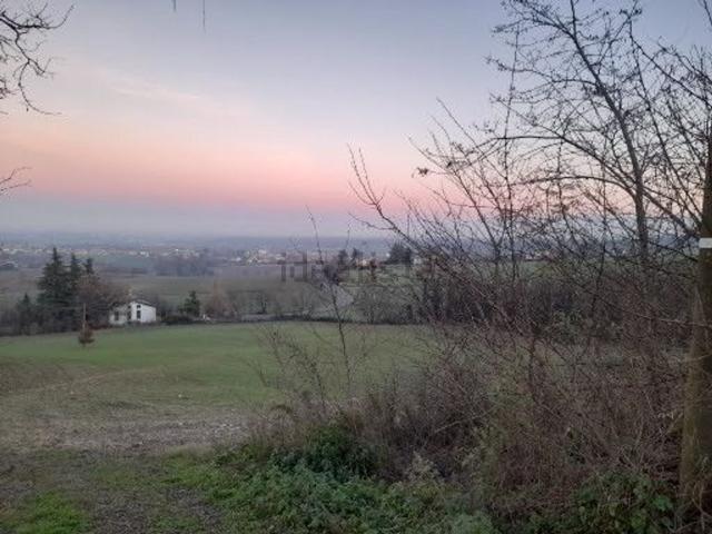 Rustico in vendita a Agazzano, Reggio Emilia