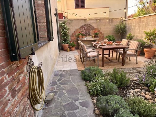 Rustico in vendita a San Frediano a Settimo, Cascina