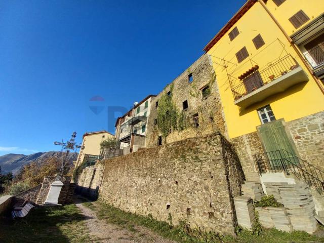 Rustico in vendita a Unione dei comuni Media Valle del Serchio, Casabasciana