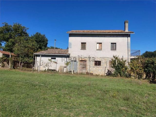 Rustico in vendita a Izzalini, Umbria