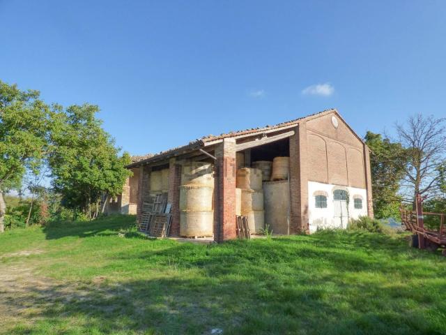 Rustico in vendita a Poggio Arena, Piozzano