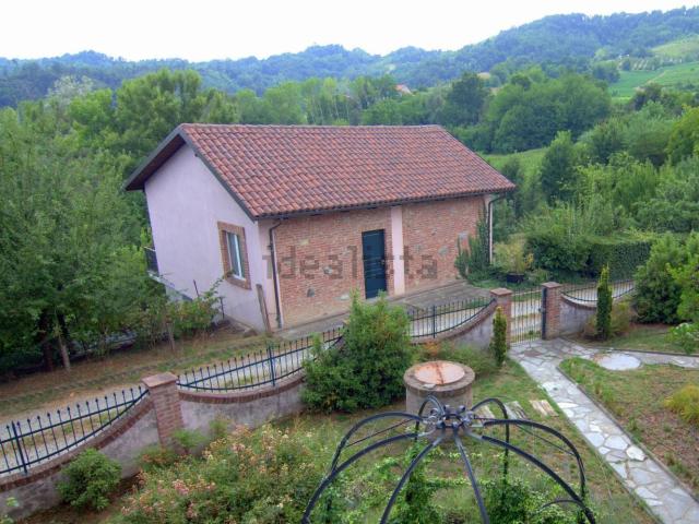 Rustico in vendita a Piemonte, Asti