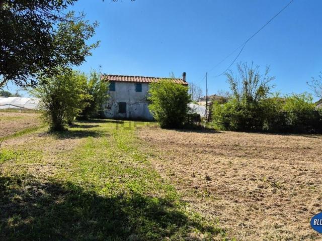 Rustico in vendita a Carraia, Camaiore