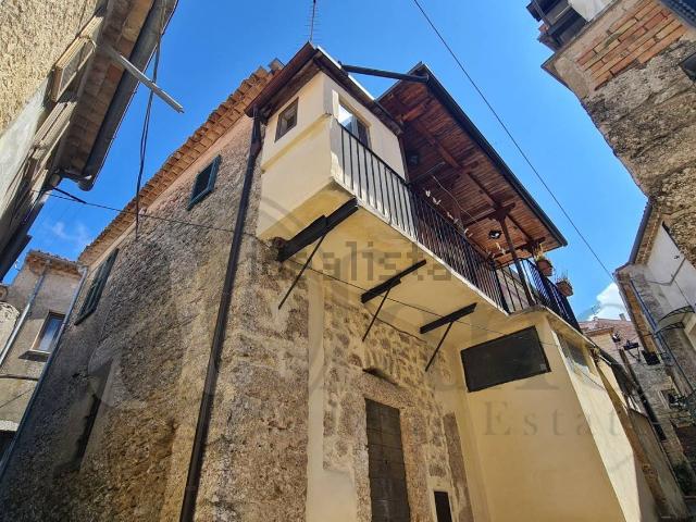Rustico in vendita a Santopadre, Lazio