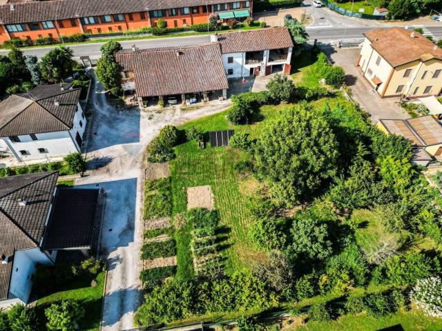 Rustico in vendita a Corte de' Frati, Cremona