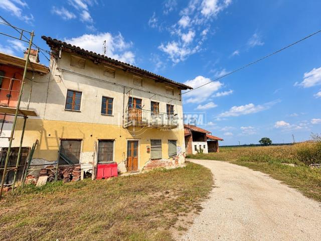 Rustico in vendita a Maddalene, Fossano