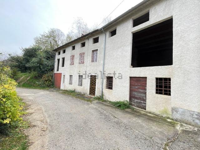 Rustico in vendita a Meda, Velo d'Astico