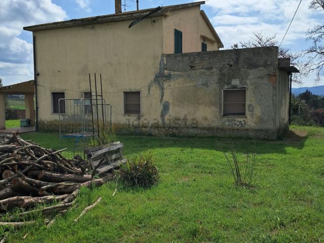 Rustico in vendita a Magliano In Toscana, Toscana