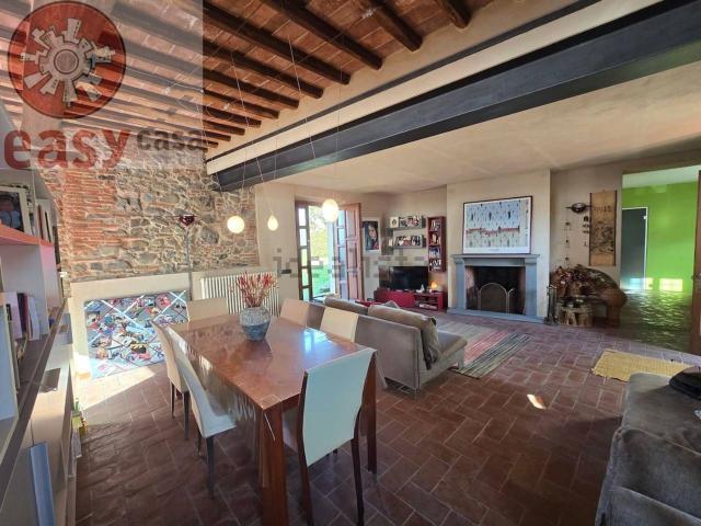 Rustico in vendita a Capannori, Toscana