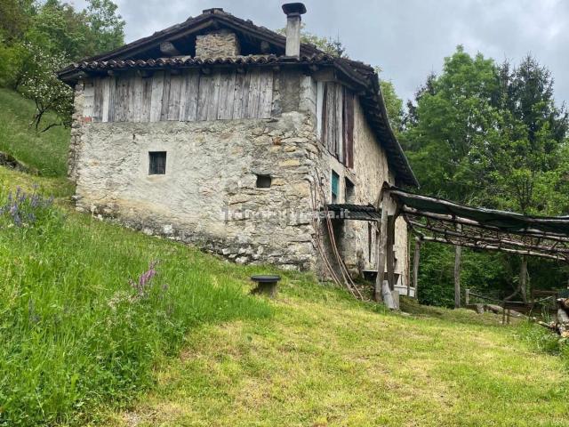 Rustico in vendita a Comunità Montana della Valle Brembana, San Giovanni Bianco