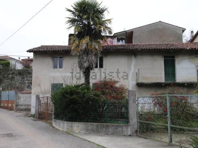 Rustico in vendita a Savogna D'isonzo, Friuli-Venezia Giulia