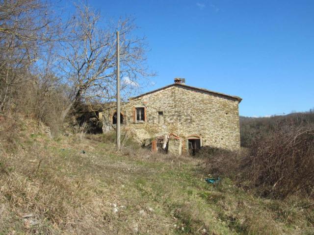 Rustico in vendita a San Martino Soprarno, Capolona