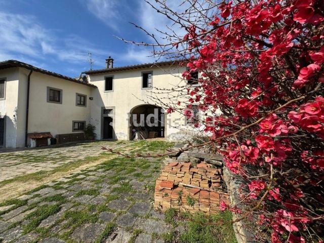 Rustico in vendita a Unione di Comuni Valdarno e Valdisieve, Reggello