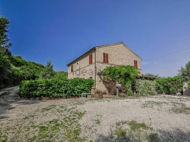 Rustico in vendita a Marche, Fermo