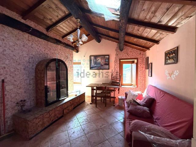 Rustico in vendita a Pieve Di Teco, Liguria