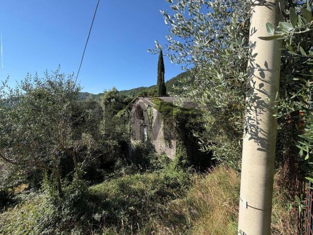 Rustico in vendita a Lumarzo, Pannesi