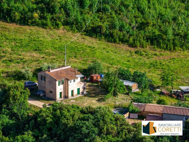 Rustico in vendita a Massa Marittima, Toscana