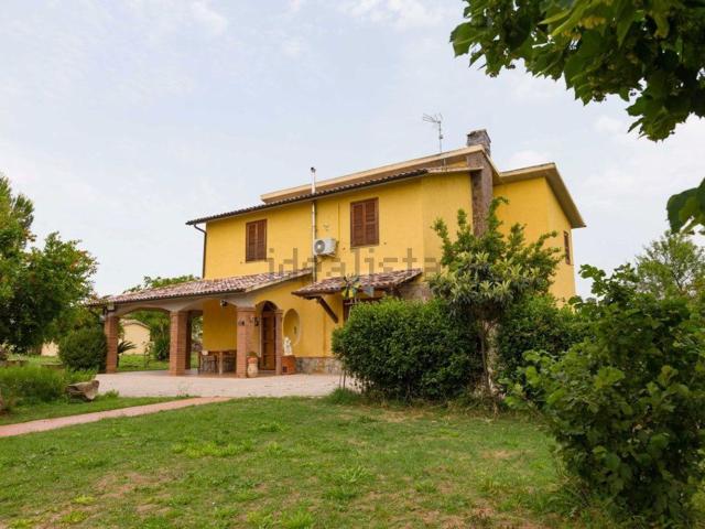 Rustico in vendita a Scansano, Toscana