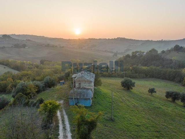 Rustico in vendita a Marche, Fermo